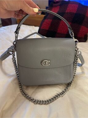 Coach Cassie Crossbody Bag Pebble Leather Turnlock Shoulder Bag in Blue/Gray